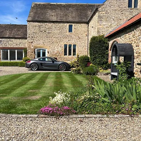 The Cart House At Snape Castle Mews Holiday home Well